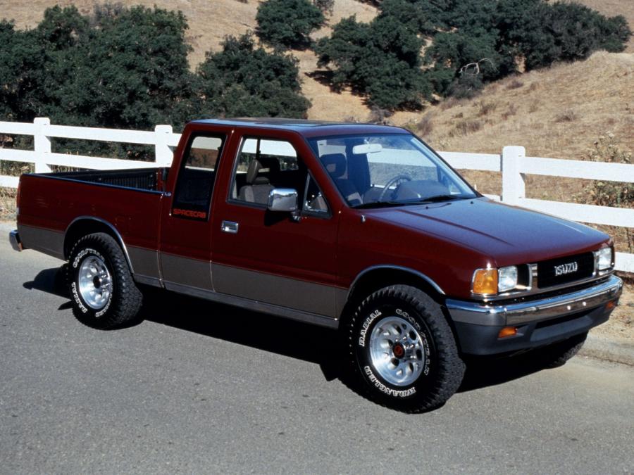  Isuzu Pickup LS 4x4 Space Cab 1988 года  (фото 1 из 3)